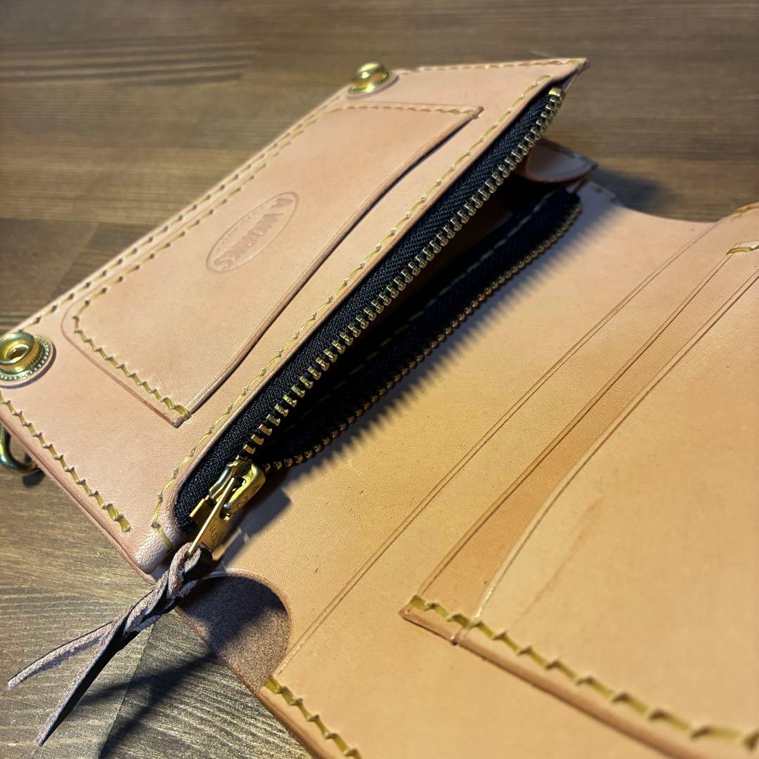 ミドルトラッカーウォレット　栃木レザー お札折らずに収納