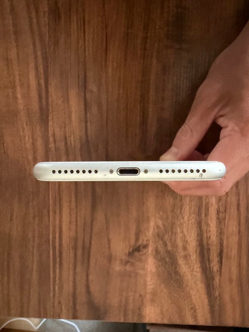 iPhone8Plus 64GB シルバー　SIMフリー