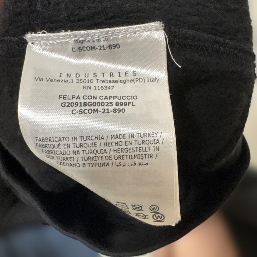 モンクレール　パーカー