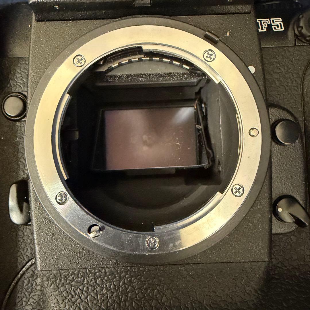 Nikon ニコン F5 フィルムカメラ レンズ無し
