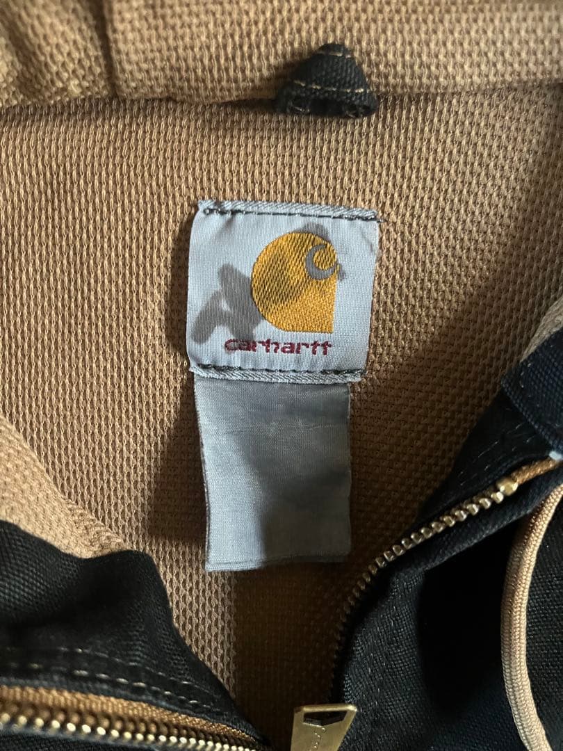 carhartt アクティブジャケット 値下げ交渉大歓迎です！