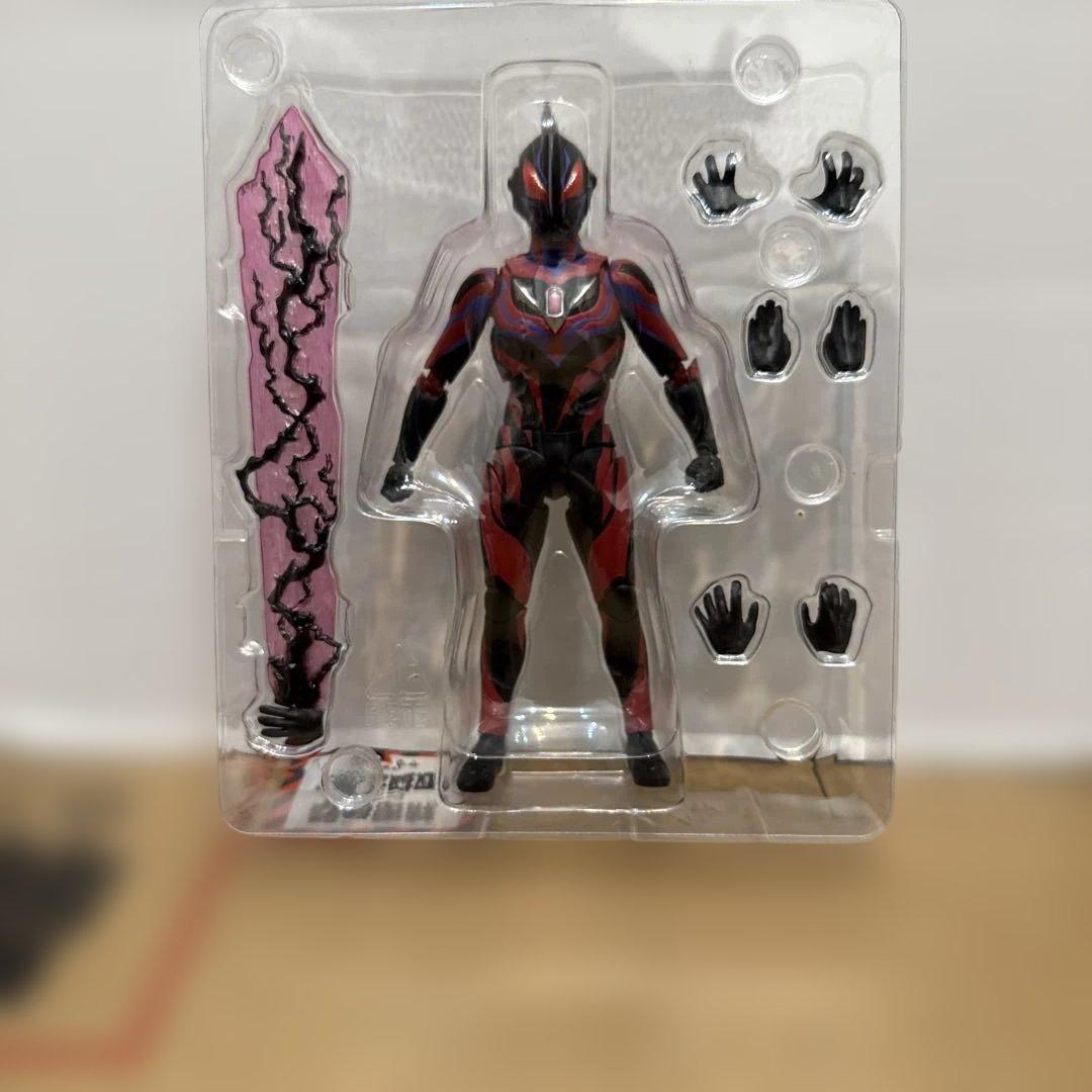 ジードダークネス　S.H.フィギュアーツ　カイザーベリアル