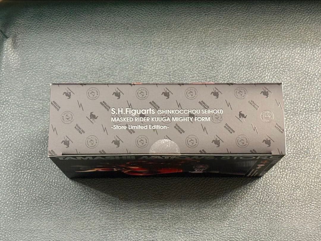 魂ストア限定 真骨彫製法 仮面ライダークウガ マイティフォーム