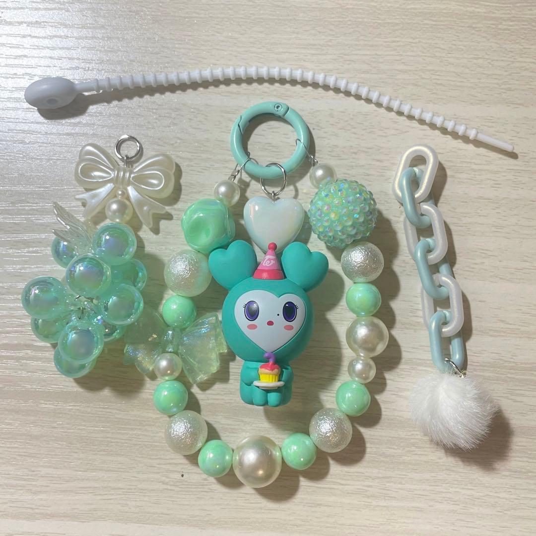 発送停止中【キーホルダー】TWICE LOVELYS まちぼうけ ミナ ミブリー