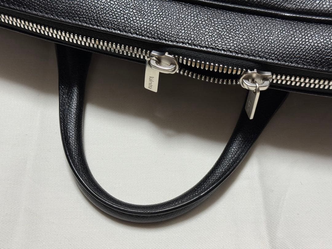 ヴァレクストラ ダブルハンドルブリーフケース ブラック