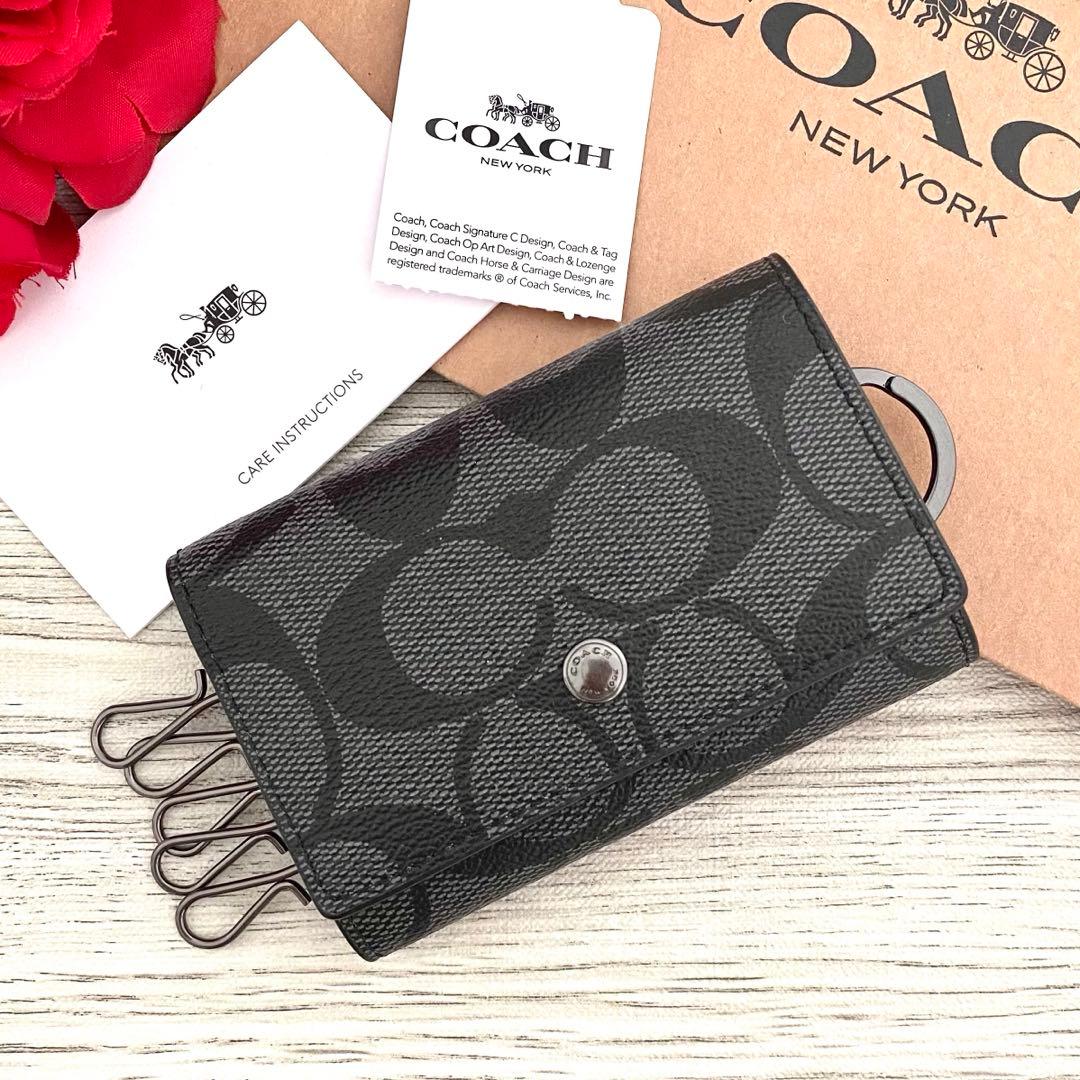 《新品未使用》COACH コーチ　キーケース　メンズ ブラック シグネチャー