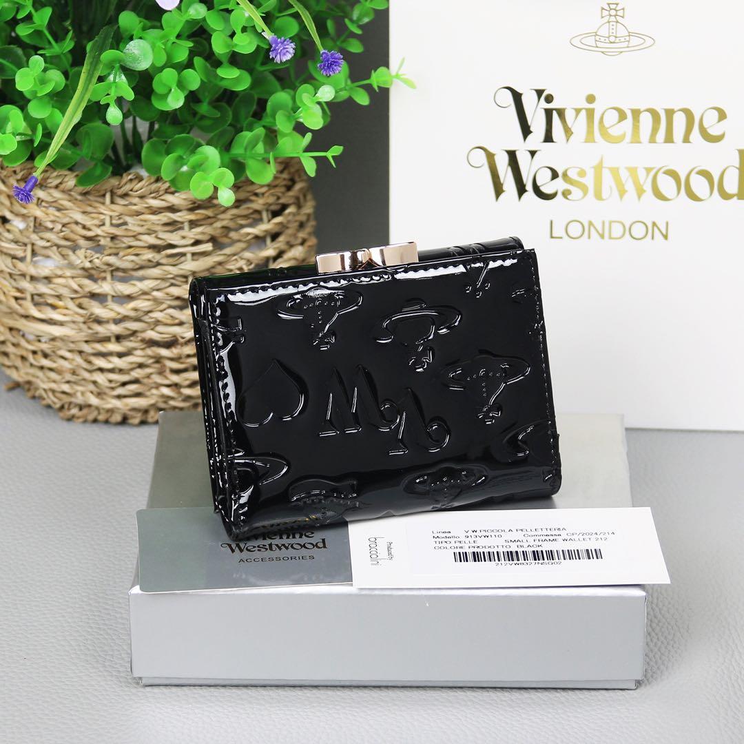 Vivienne Westwood ブラック三つ折り財布 金マーク-913110