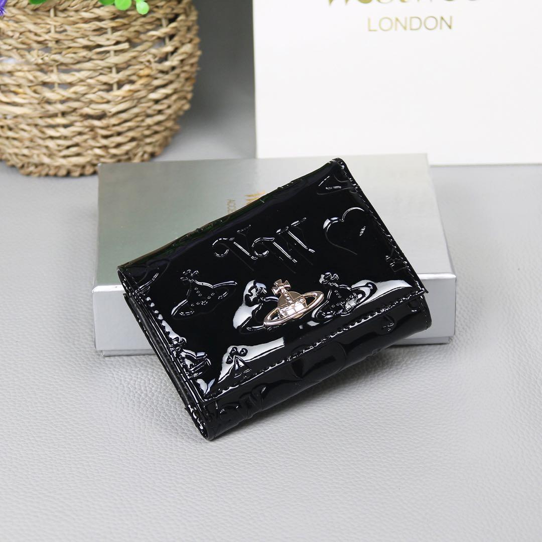 Vivienne Westwood ブラック三つ折り財布 金マーク-913110