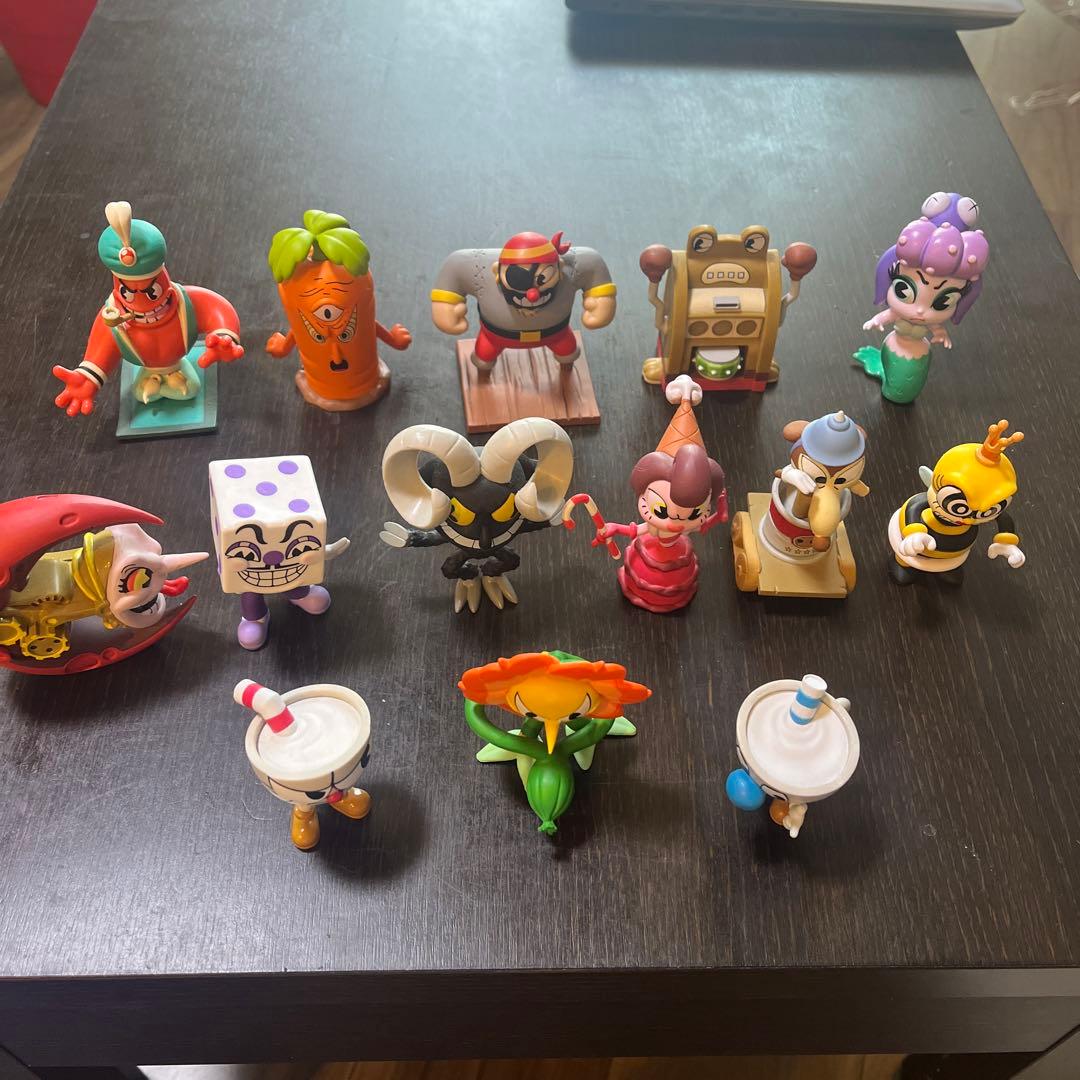 カップヘッドフィギュア　14体