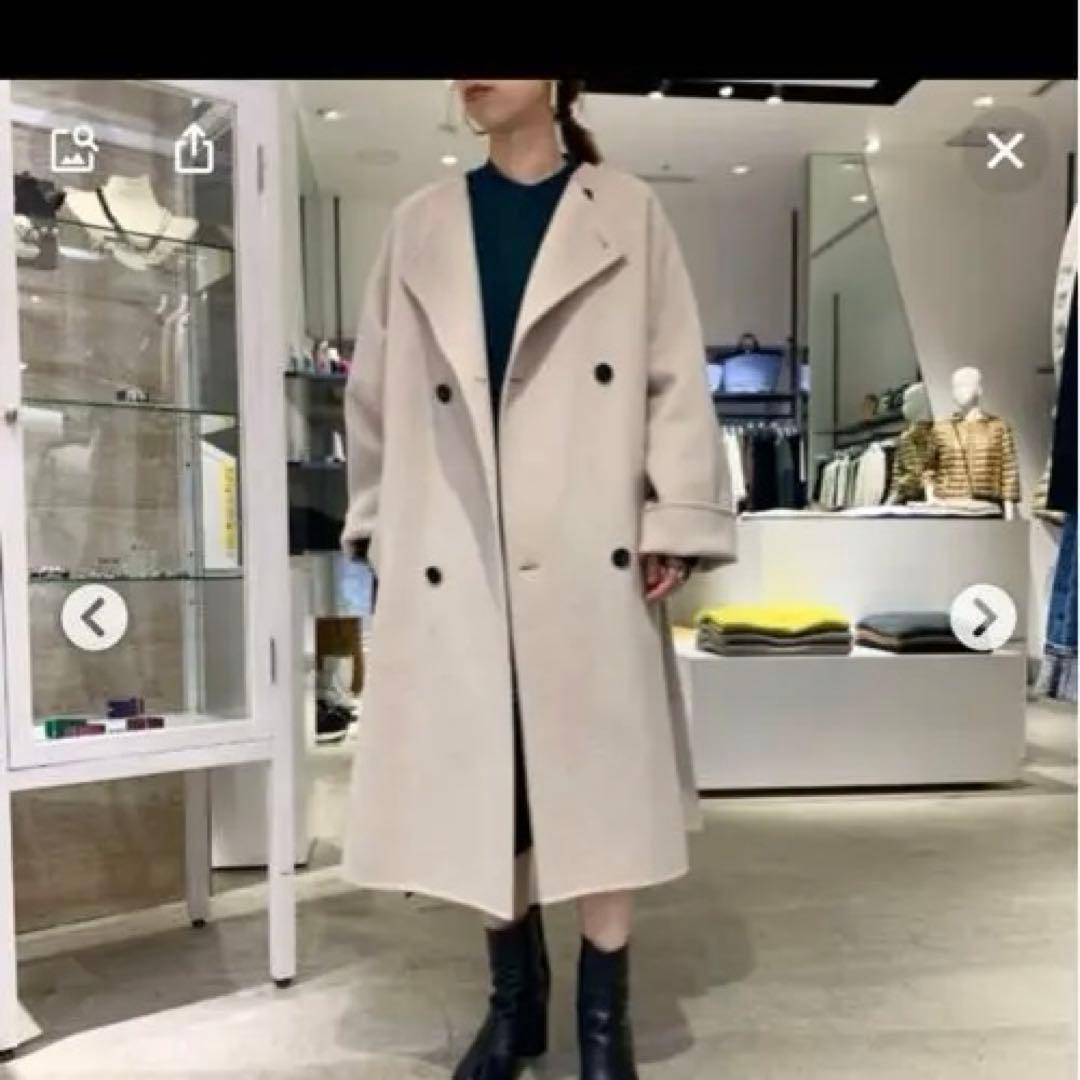 ギャルリーヴィー　ベージュ ダブルブレストコート　美品