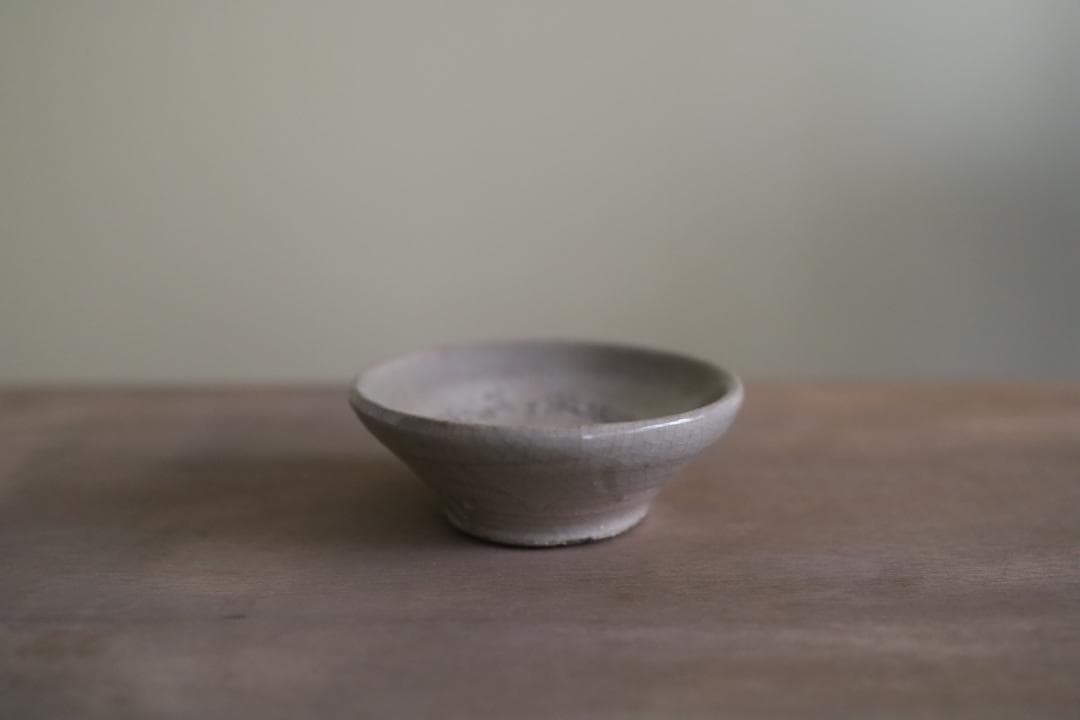 Japanese Vintage uwagusuri Vessel 室町 灰釉台