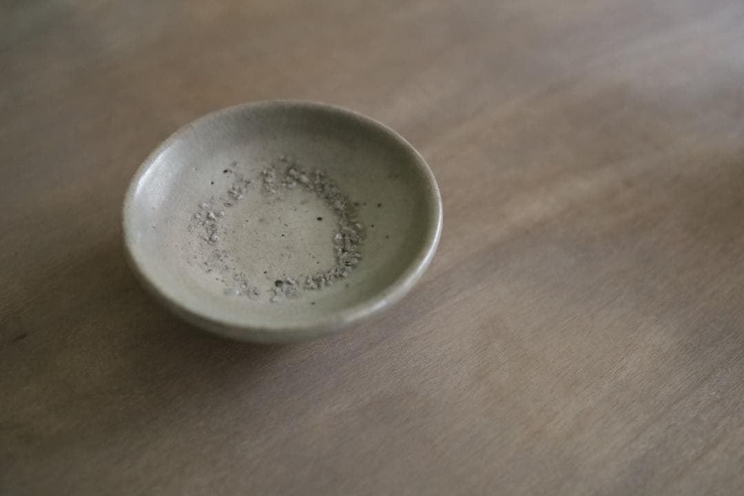 Japanese Vintage uwagusuri Vessel 室町 灰釉台