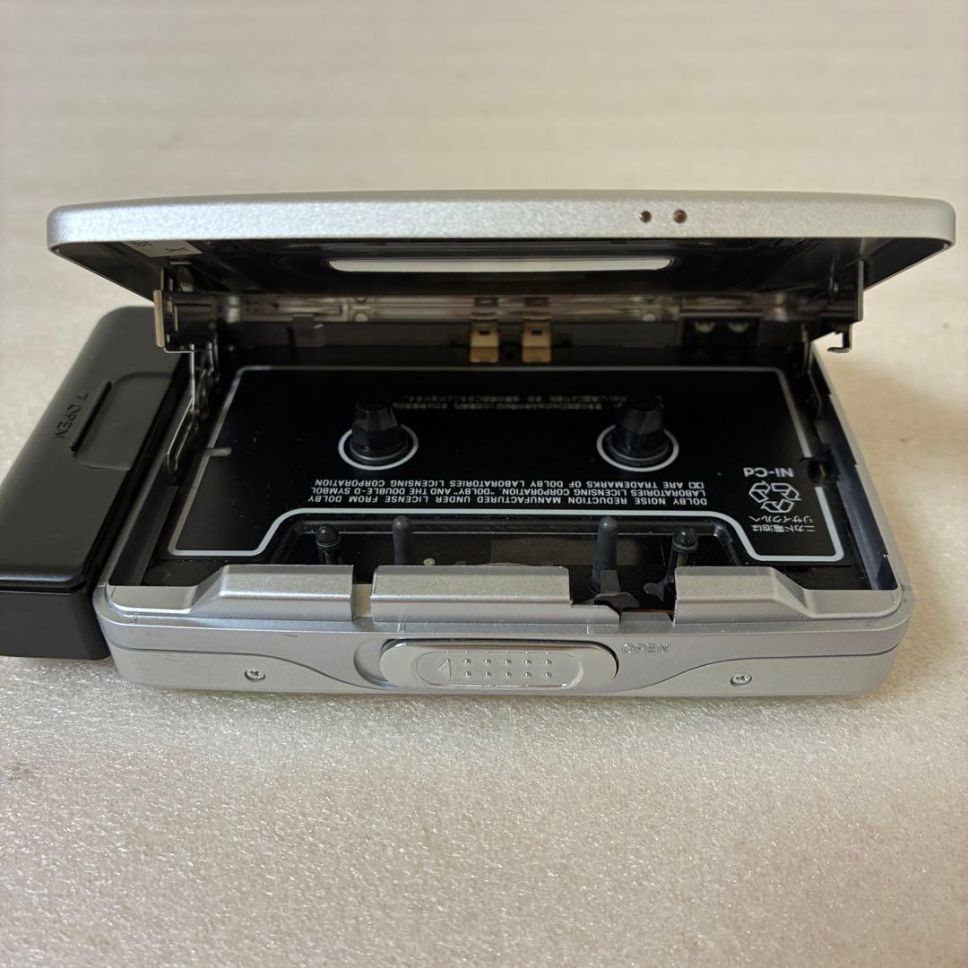 整備品 美品 SONY カセットウォークマン WM-EX622