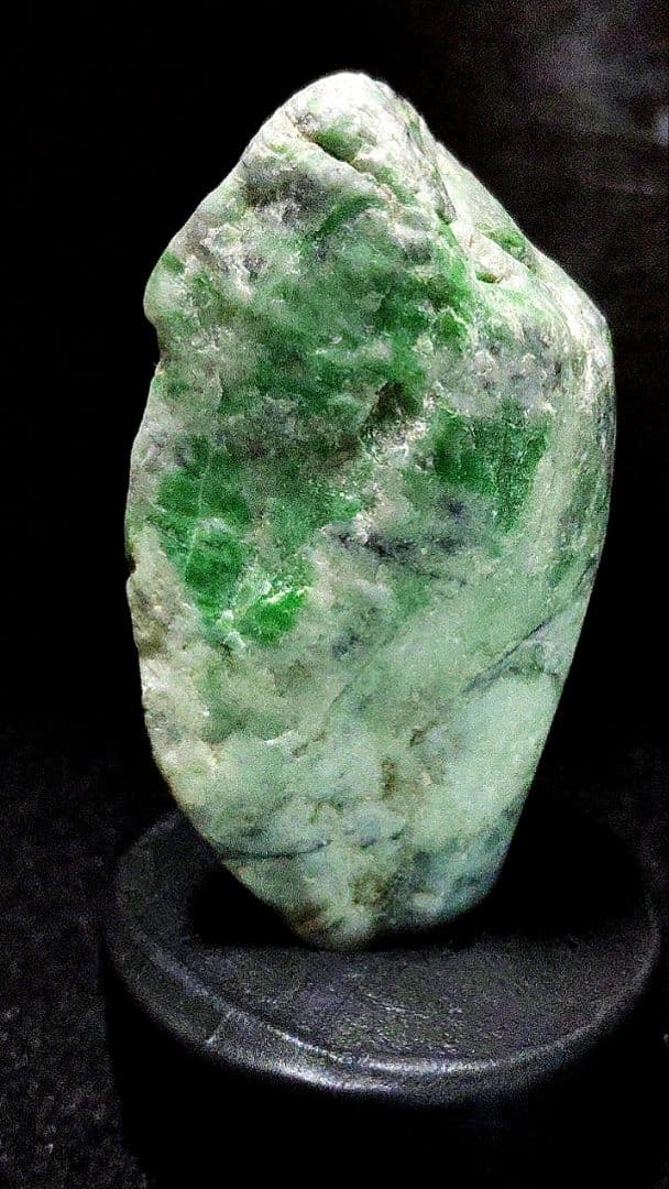 ★翡翠原石★糸魚川硬玉【大所川・転石・川ズレ・ウブ】