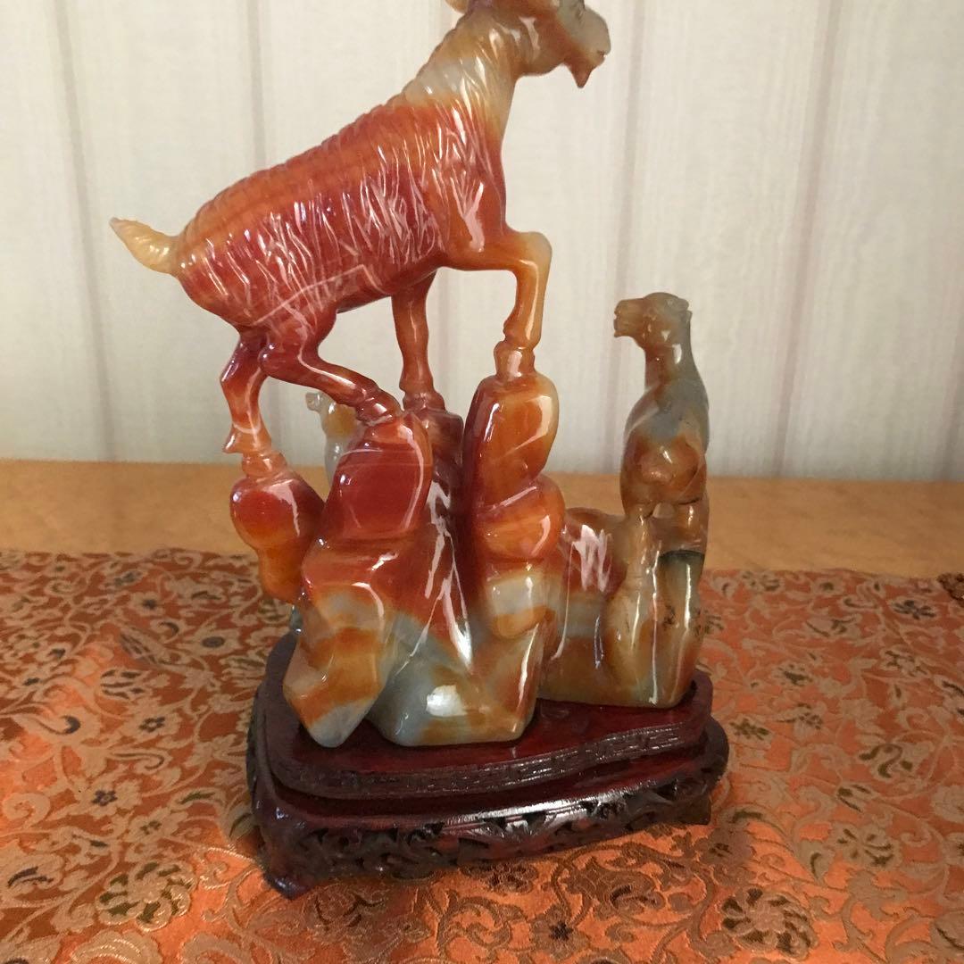 瑪瑙の置物です