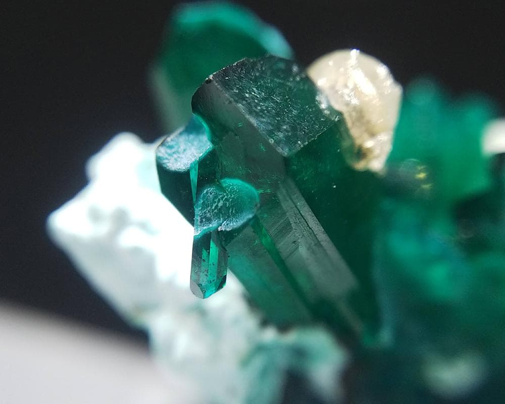 482 ダイオプテーズ 翠銅鉱 クラスター コンゴ産