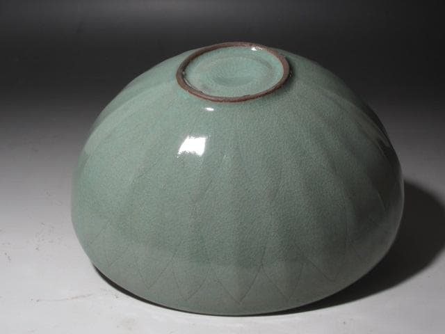 ☆　時代　青磁蓮弁茶碗　裏千家　十二代　又妙斎の花押がございます☆y520