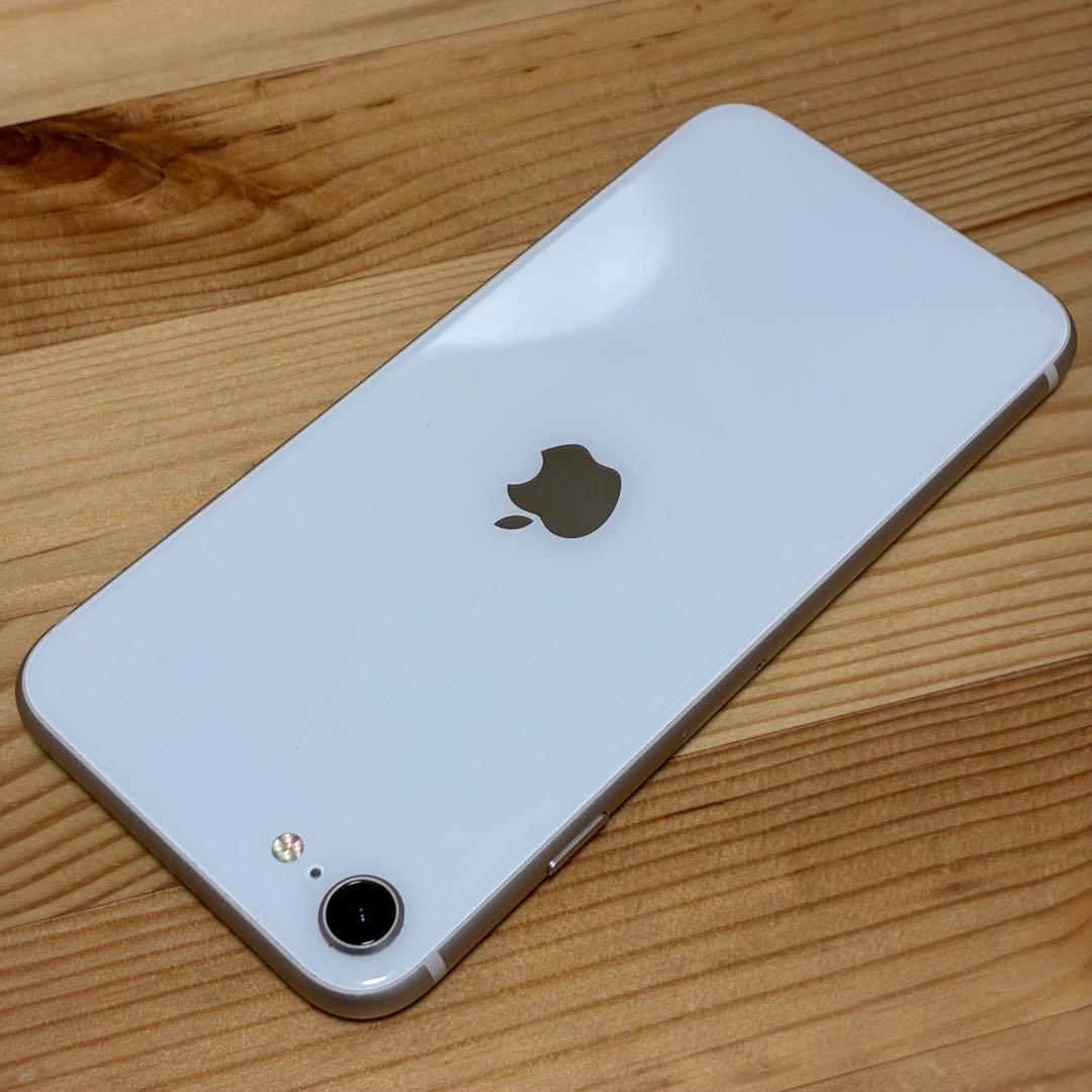 バッテリー新品　iPhoneSE第3世代64GB SIMフリー　美品