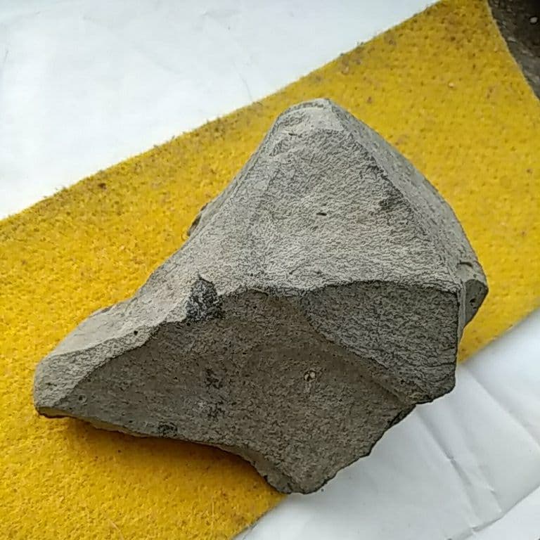 握り鎚　出土石器　旧石器時代　縄文時代　サヌカイト　　184