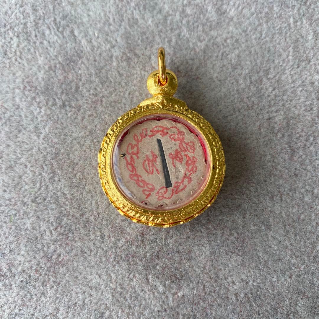 ※特別価格 プラクルアン サリカノック LPクーン師 金運 商売運 魅力 御守り