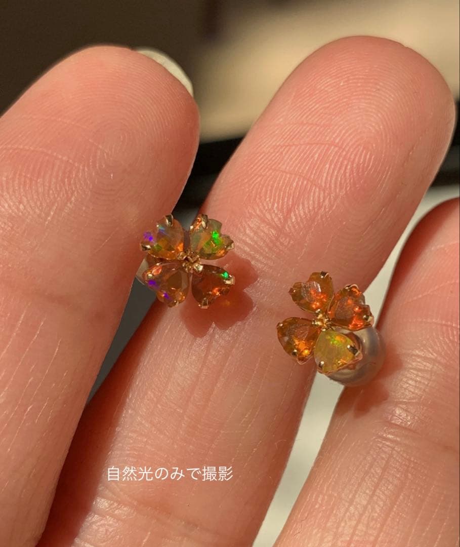 宝石質ハートシェイプカットブラウンプレシャスオパールK18スタッドピアス