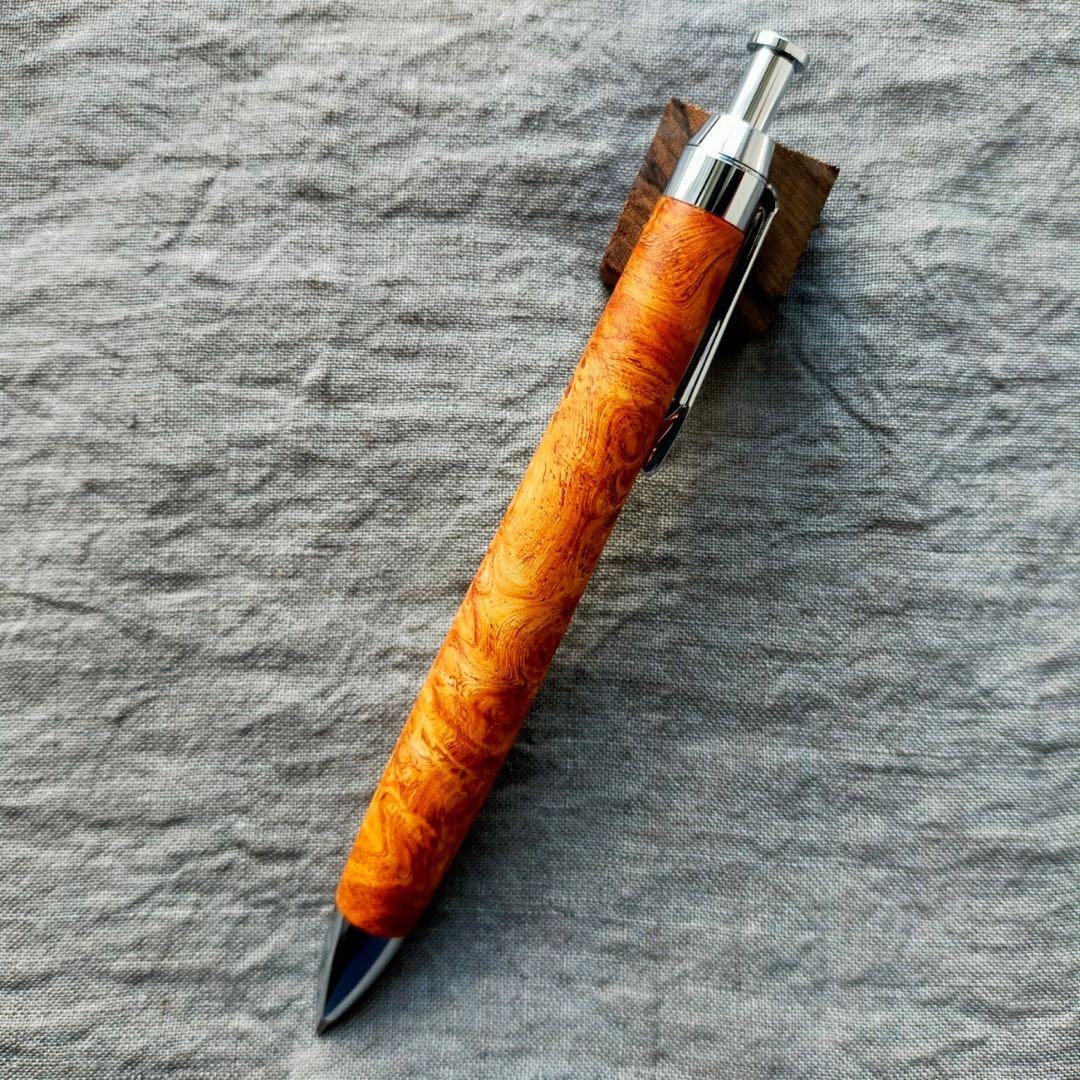 ハンドメイド　木軸ボールペン　花梨瘤　0.5mm　真鍮