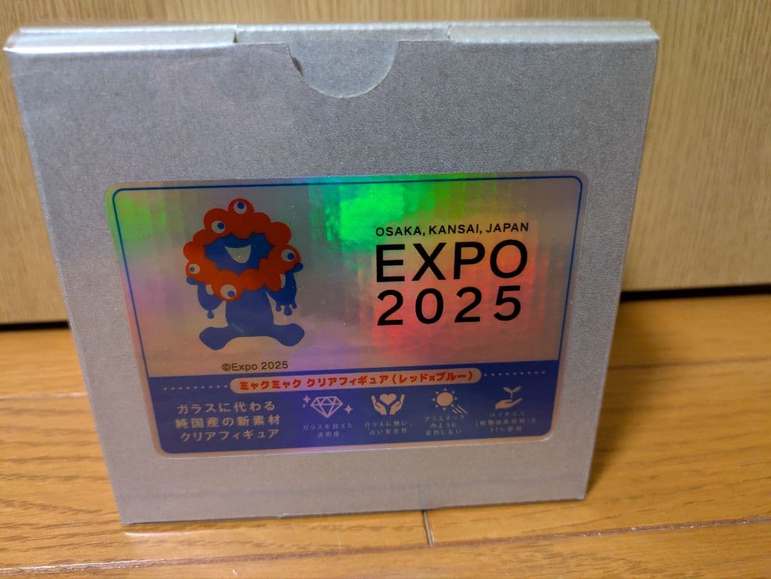 ミャクミャク　クリアフィギュア　レッド×ブルー　新品