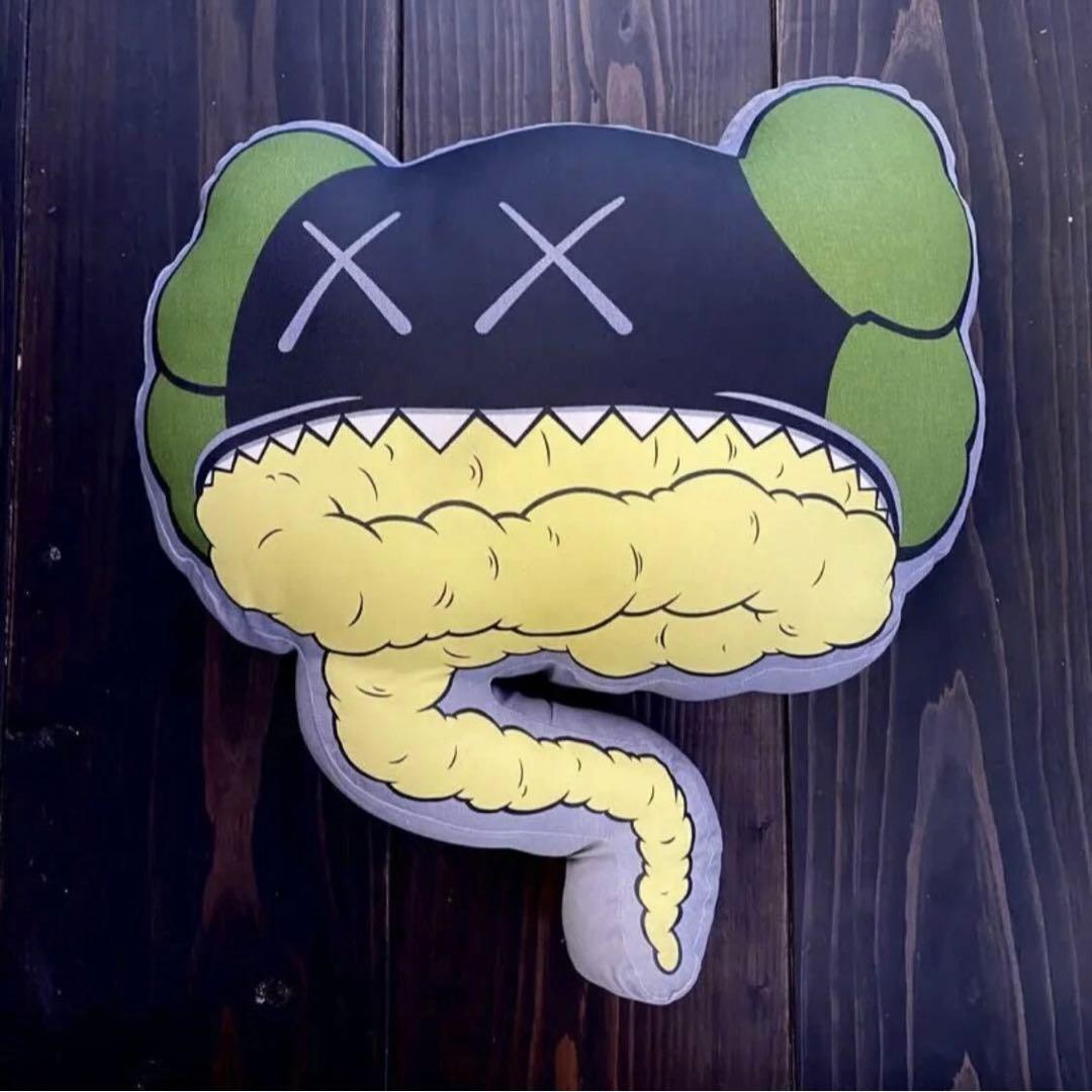 KAWS OriginalFake オリジナルフェイク 初期 クッション 緑・黄