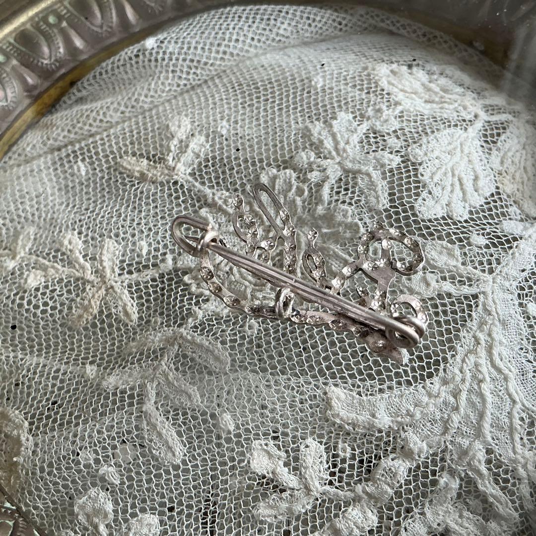 フランス　アンティーク　BEBE　ブローチ　ベベ　ベビー　ドール用に♡