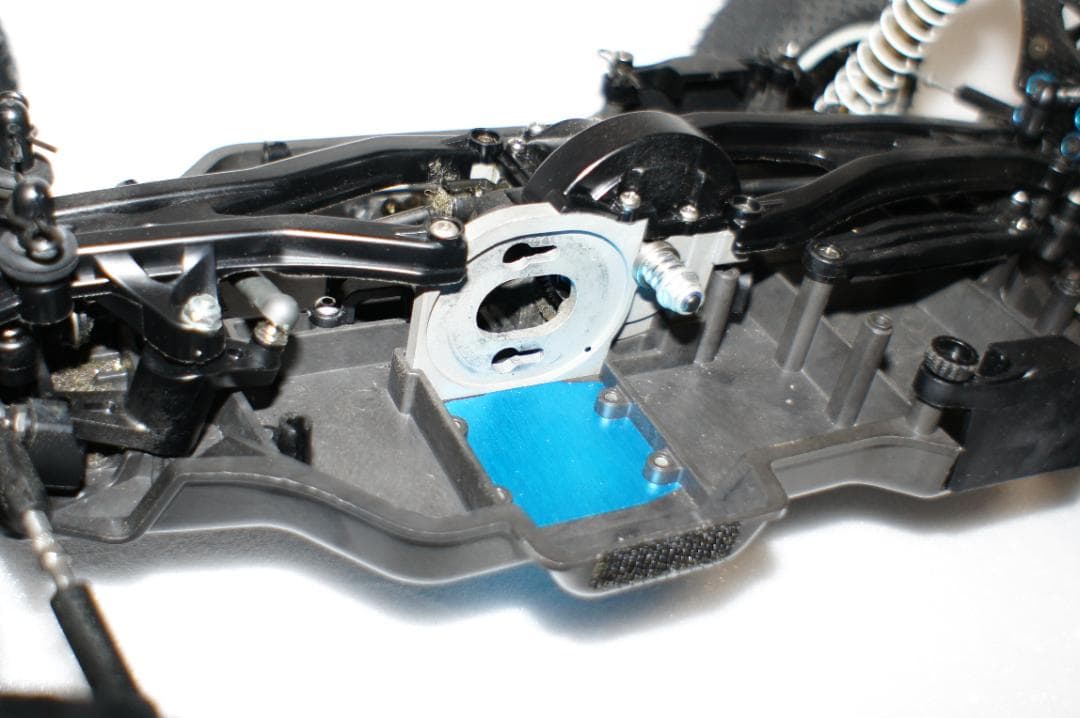 タミヤ　DB02レオニス　OP多数・スペアパーツ付き