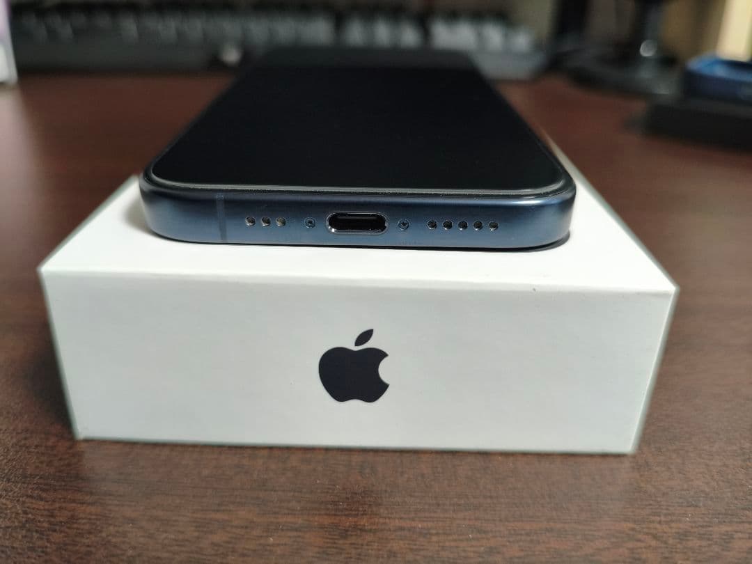 a*l様 iPhone 15 Pro 256GB ブルーチタニウム SIMフリー