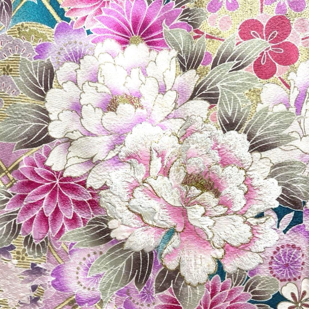 振袖　刺繍　牡丹　桜花　菊花　花吹雪　成人式　晴れの日　着物　075a p