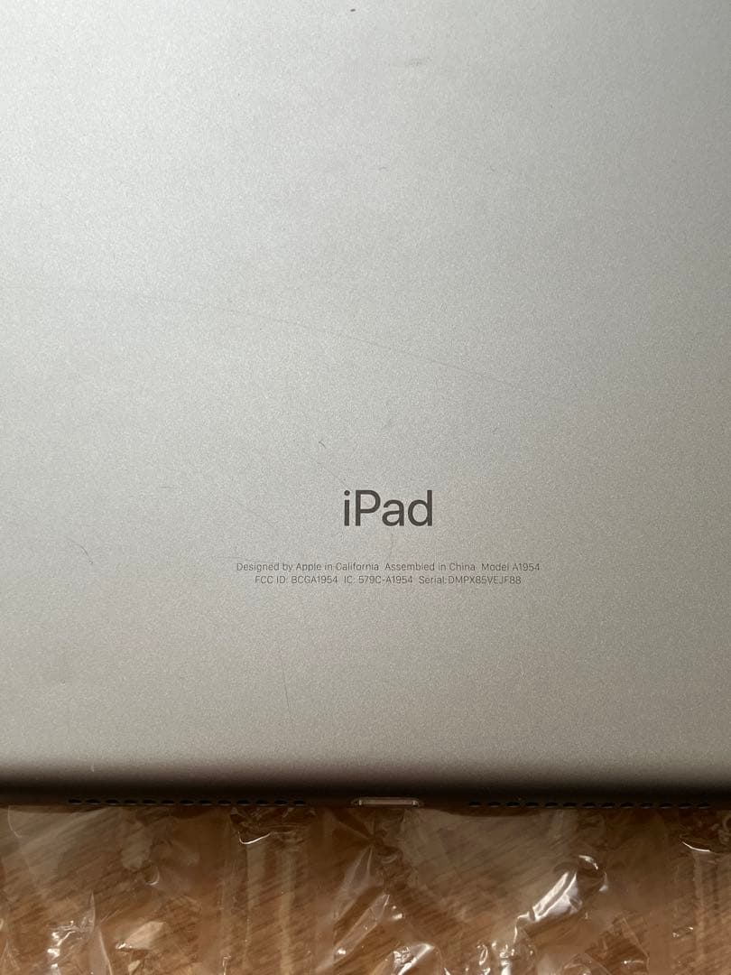 Apple iPad第6世代　Wi-Fi+Cellularモデル A1954