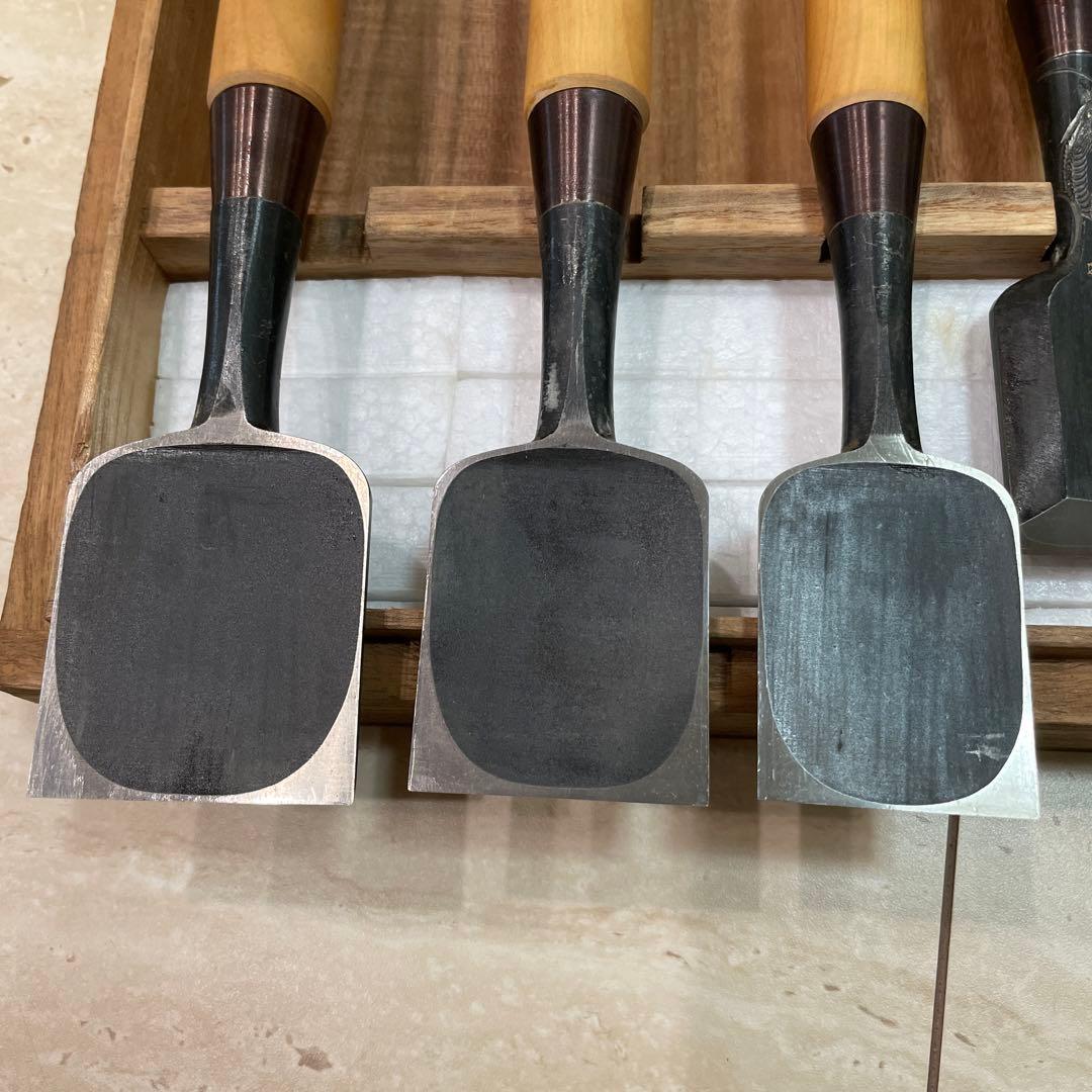 長弘 面取 追入鑿 竜彫刻入 15本組