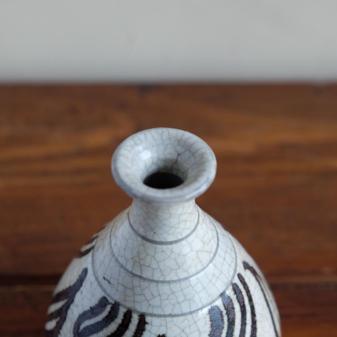 朝鮮／李朝／粉青沙器／鉄絵羽衣手徳利