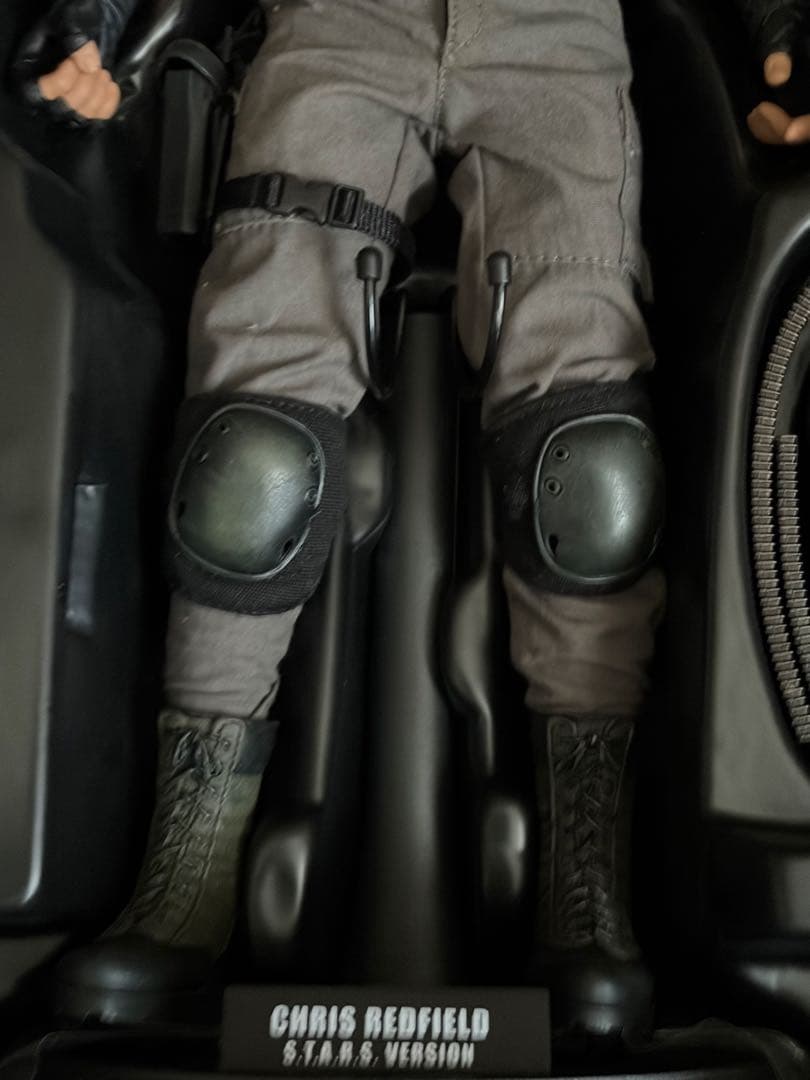 クリス・レッドフィールド　ホットトイズ　S.T.A.R.S. バイオハザード5