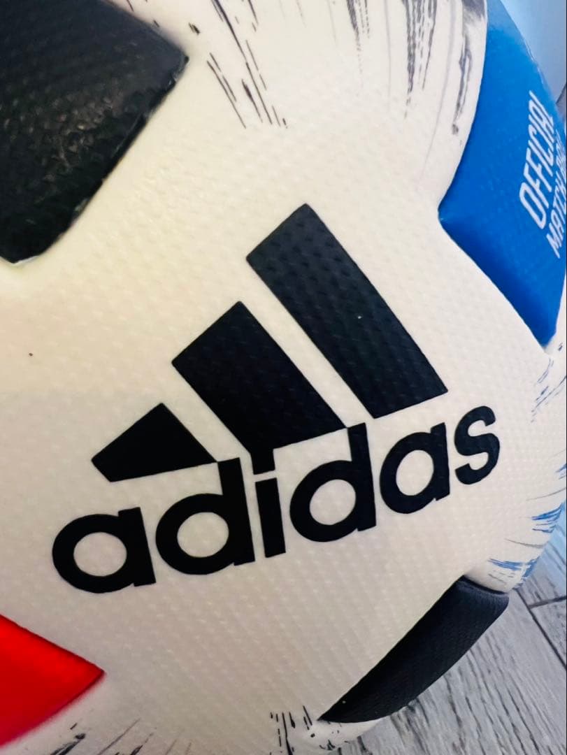 新品 アディダス サッカーボール 5号球 ツバサ FIFA国際公認球 AF510