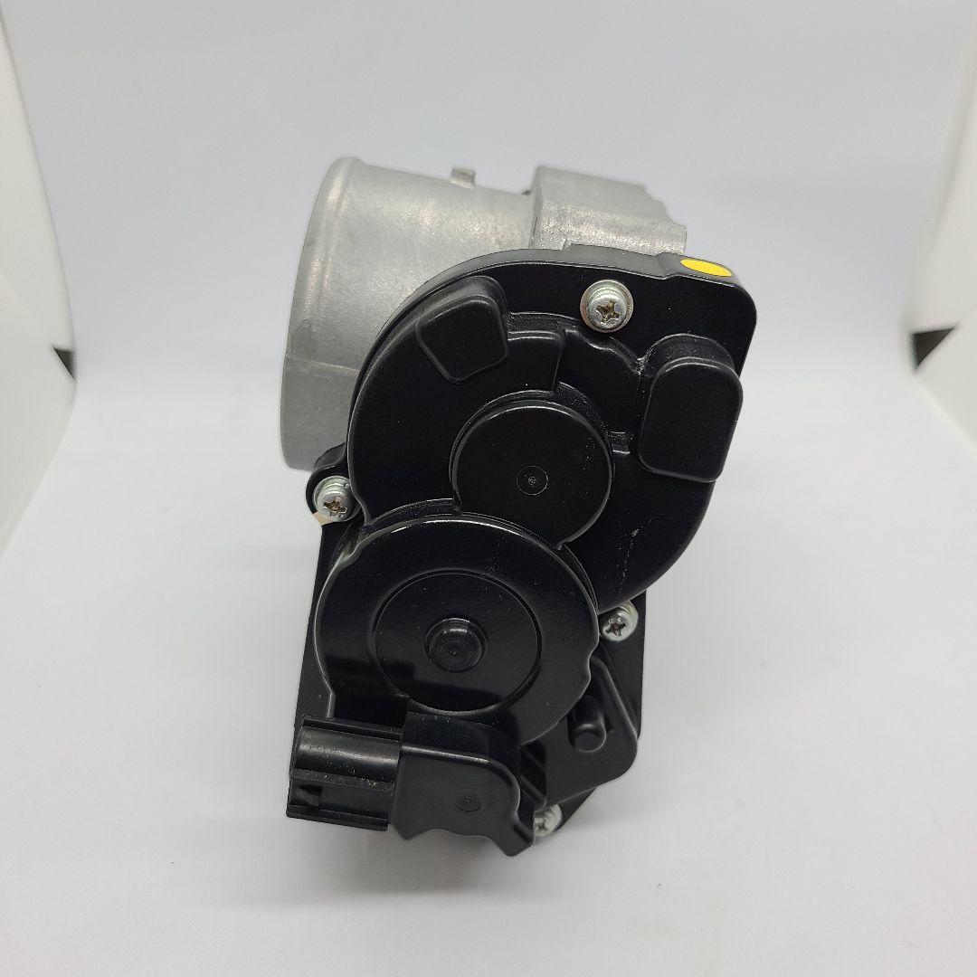 中*二様 トヨタ スロットルボディ リビルト 22030-46250