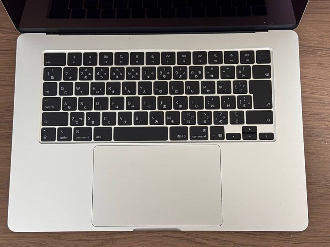 MacBook Air M4 メモリ16GB/SSD512GB 15インチ