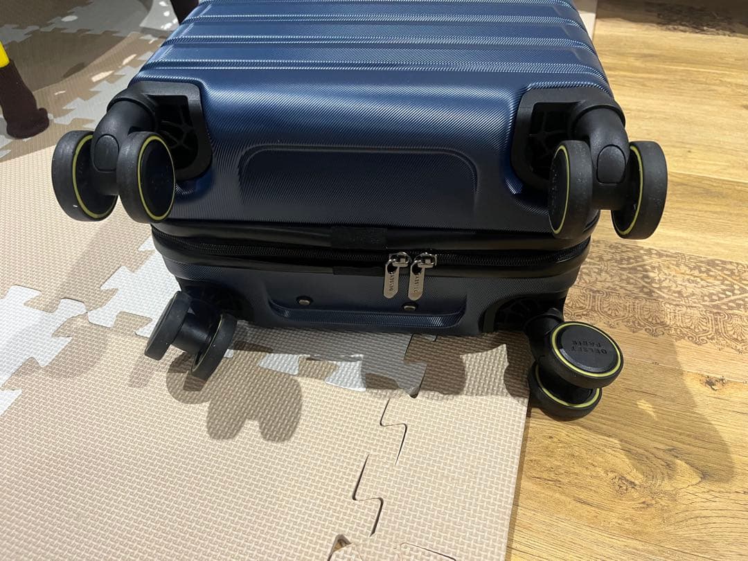 DELSEY PARIS スーツケース