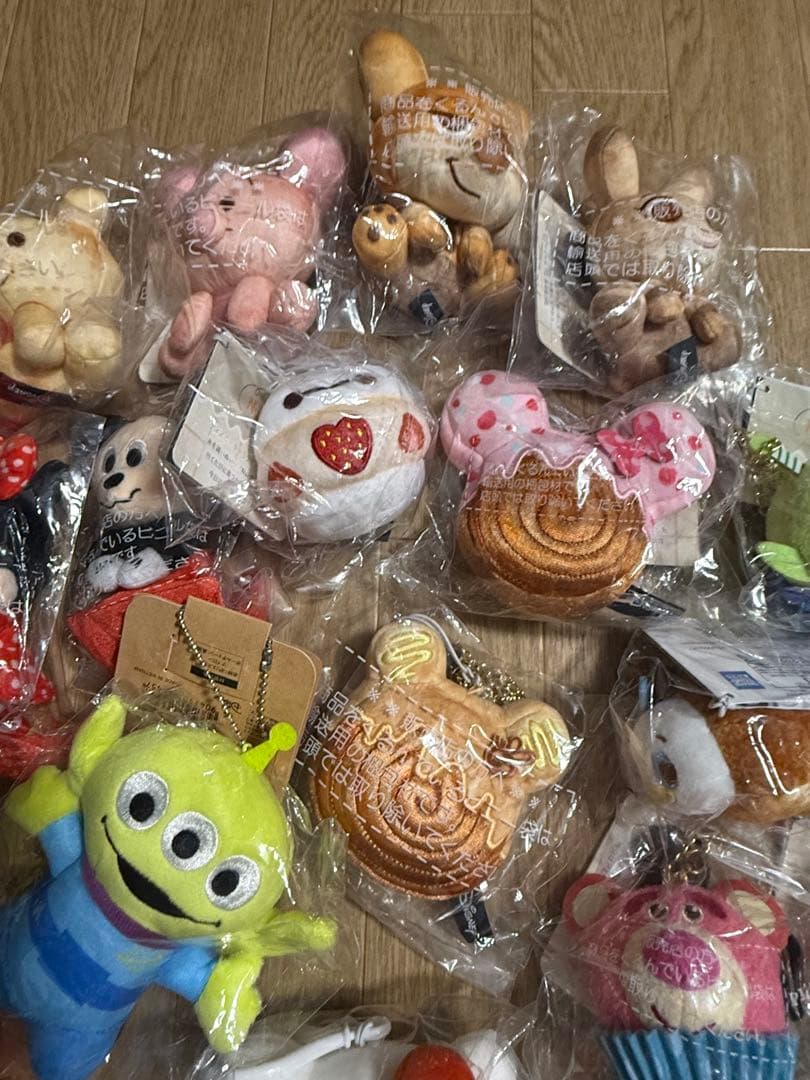 【まとめ売り】キャラクター ぬいぐるみ 20点 サンリオ ディズニー 他 新品