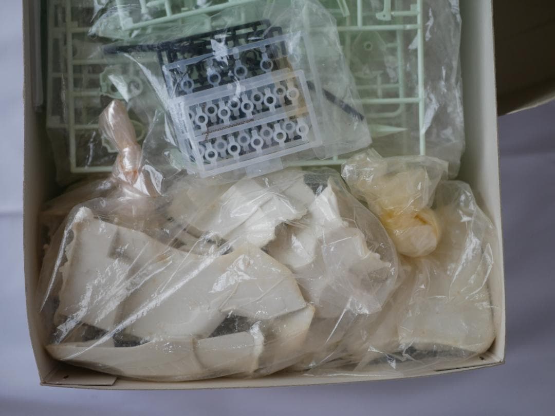 レッドミラージュ ブーメランユニット装着型 WAVE 1/100 FSS