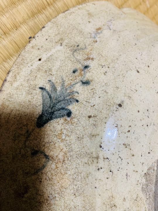 菊紋様染付大皿、安南時代