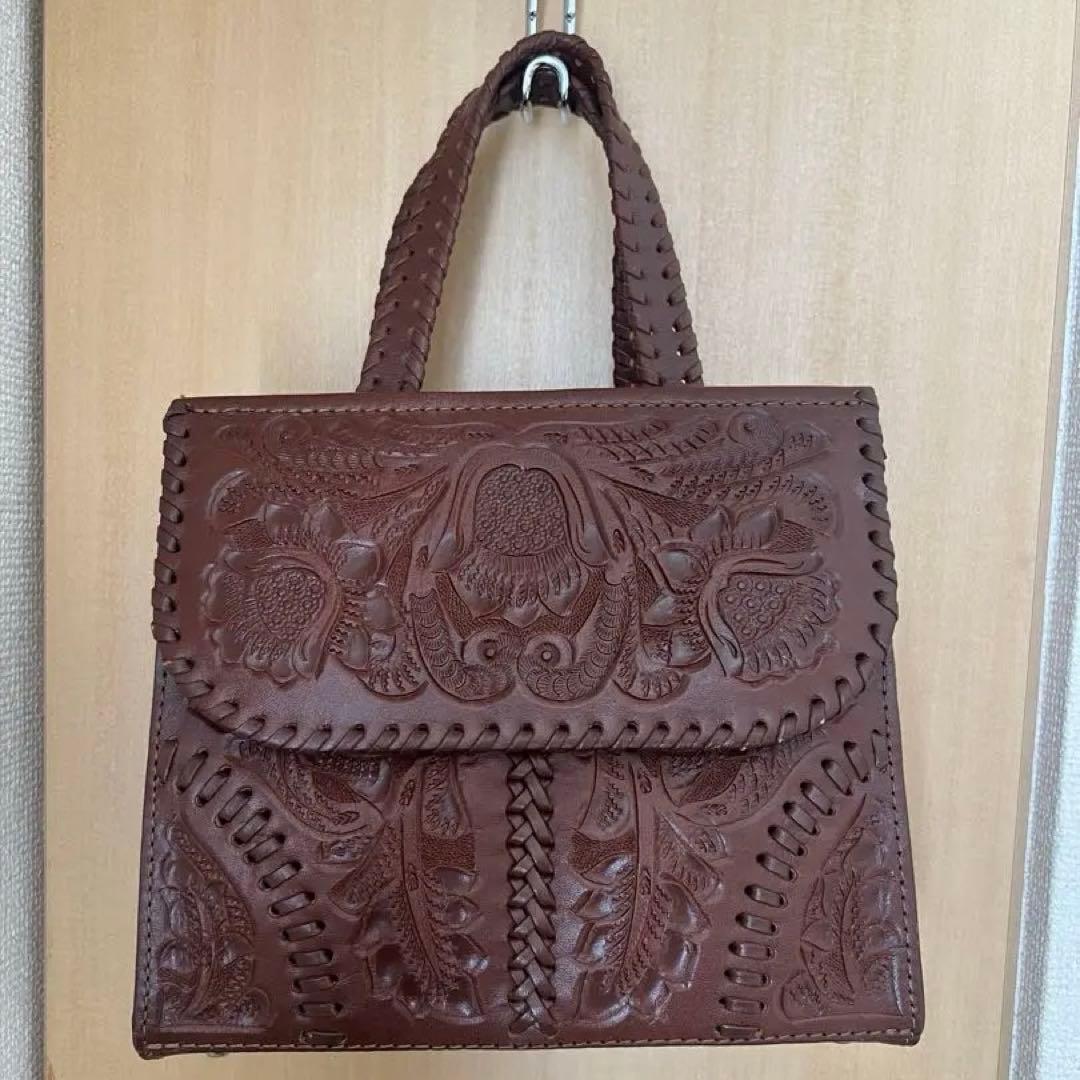 Carving Tribesバッグ