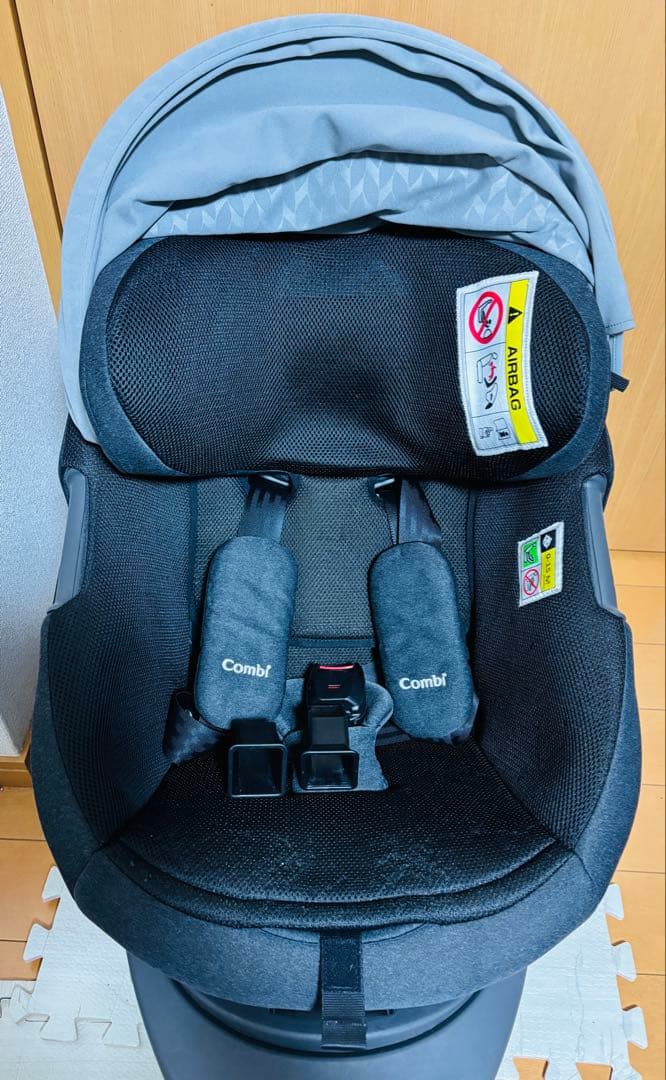 【最終値下】コンビチャイルドシート THE S ISOFIX ZA-670グレー