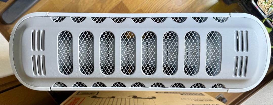 デロンギのオイルヒーター ベルカルド（RHJ75V0915-GY） ハンガー付き