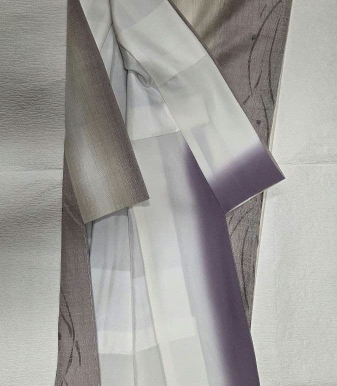 手織り創作民芸紬　たてわく露芝柄　4段ぼかし　しつけ付7512