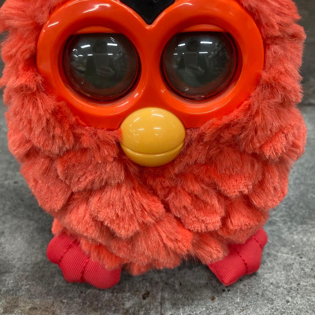 ファービー　マシュマロホワイト　アップルレッド