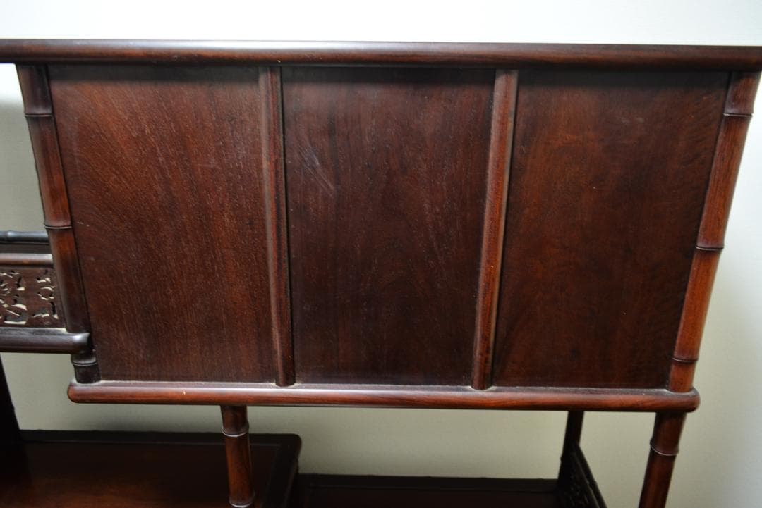 アンティーク　唐木 紫檀 無垢 花鳥 細密彫刻 開戸 引出 飾棚 150㎝