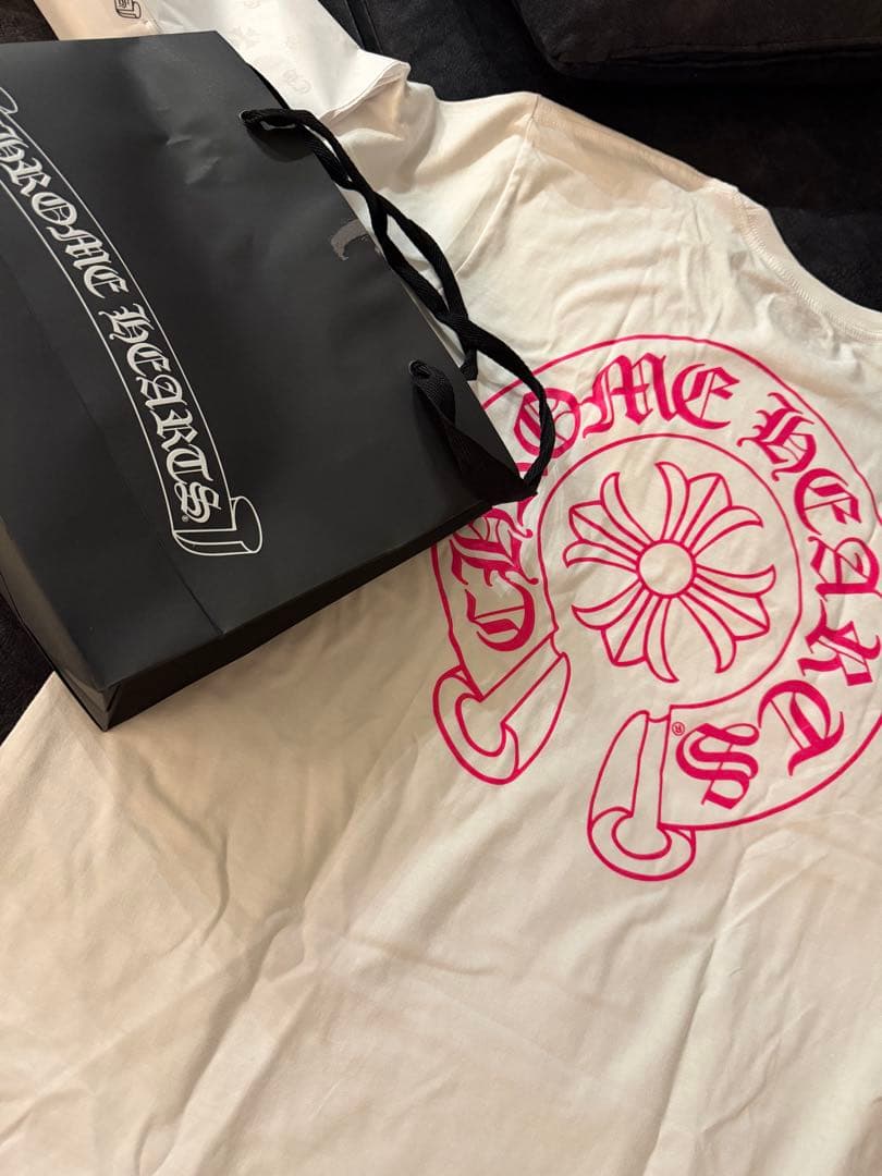 新品未使用　クロムハーツ　Chrome hearts Tシャツ　Mサイズ白ピンク